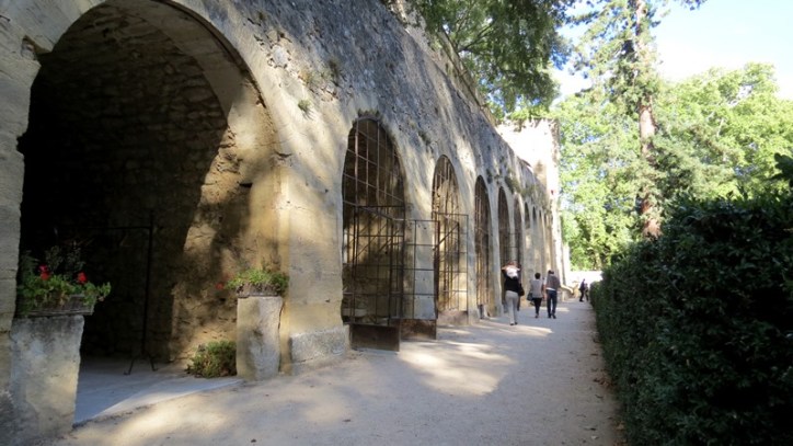 Location vacances Sausset, visite du Château de la Barben