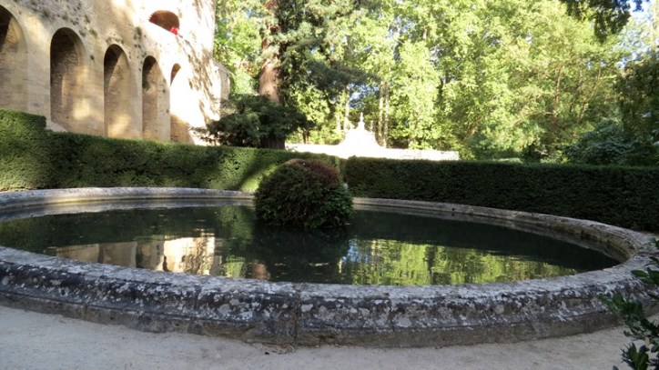 Location vacances Sausset, visite du Château de la Barben