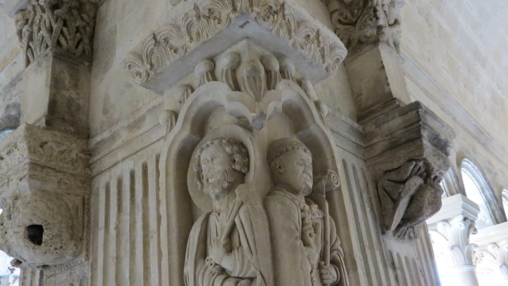 Location Sausset visite de l'abbaye de Montmajour