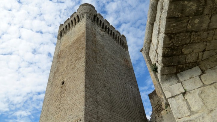 Location Sausset visite de l'abbaye de Montmajour